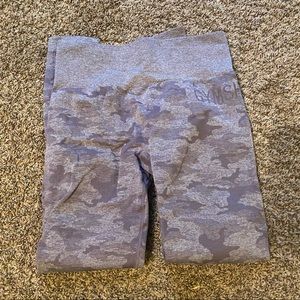Lilac camo gymshark leggings